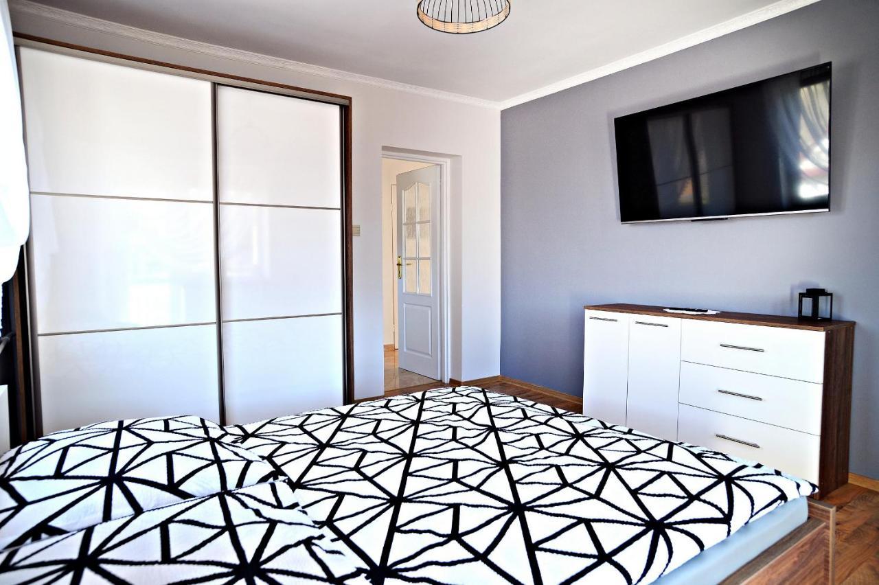 Apartament Z Tarasem I Pokoje Klimatyzowane -Drozdowka Solina Solina  Luaran gambar
