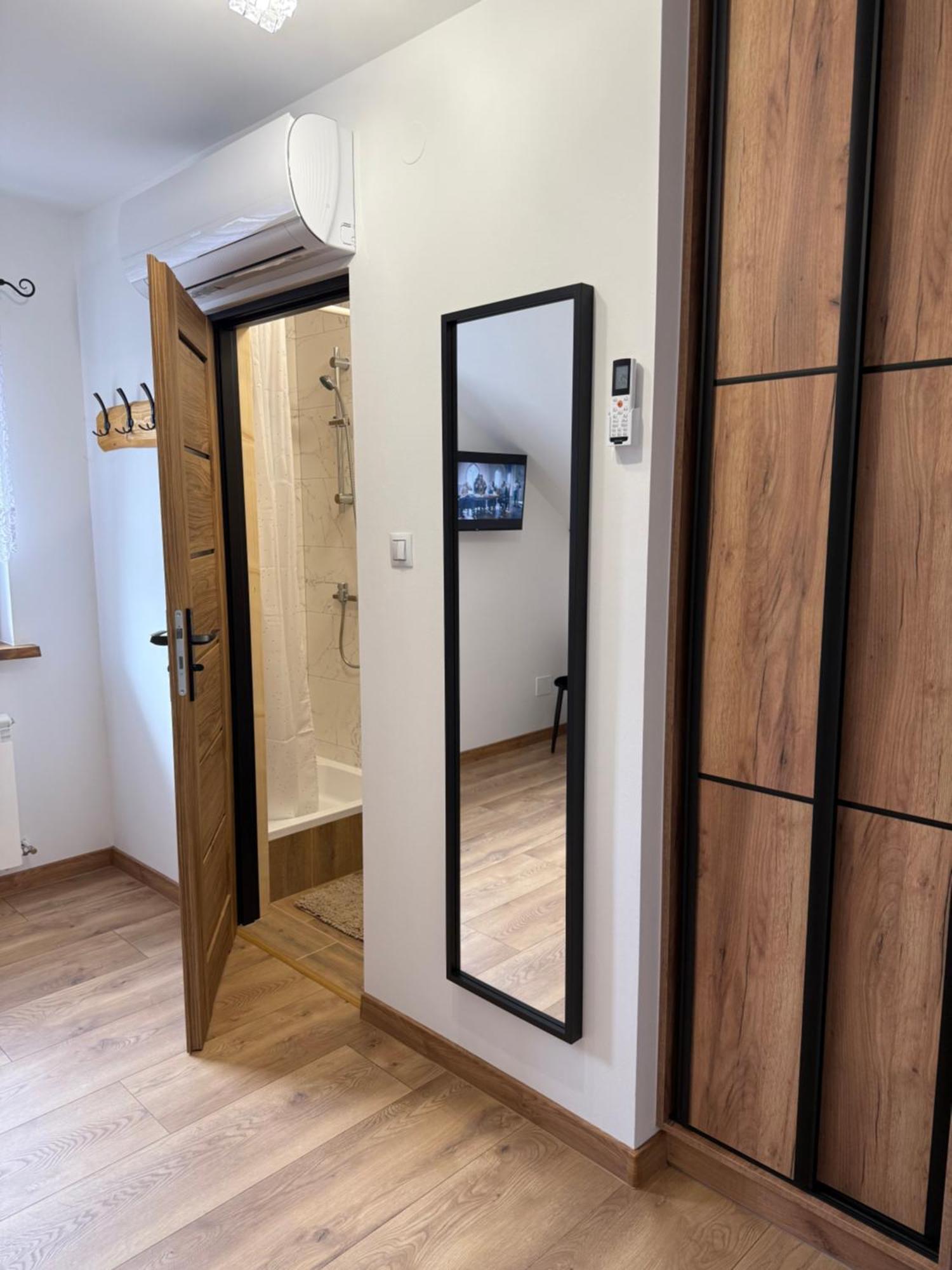 Apartament Z Tarasem I Pokoje Klimatyzowane -Drozdowka Solina Solina  Luaran gambar