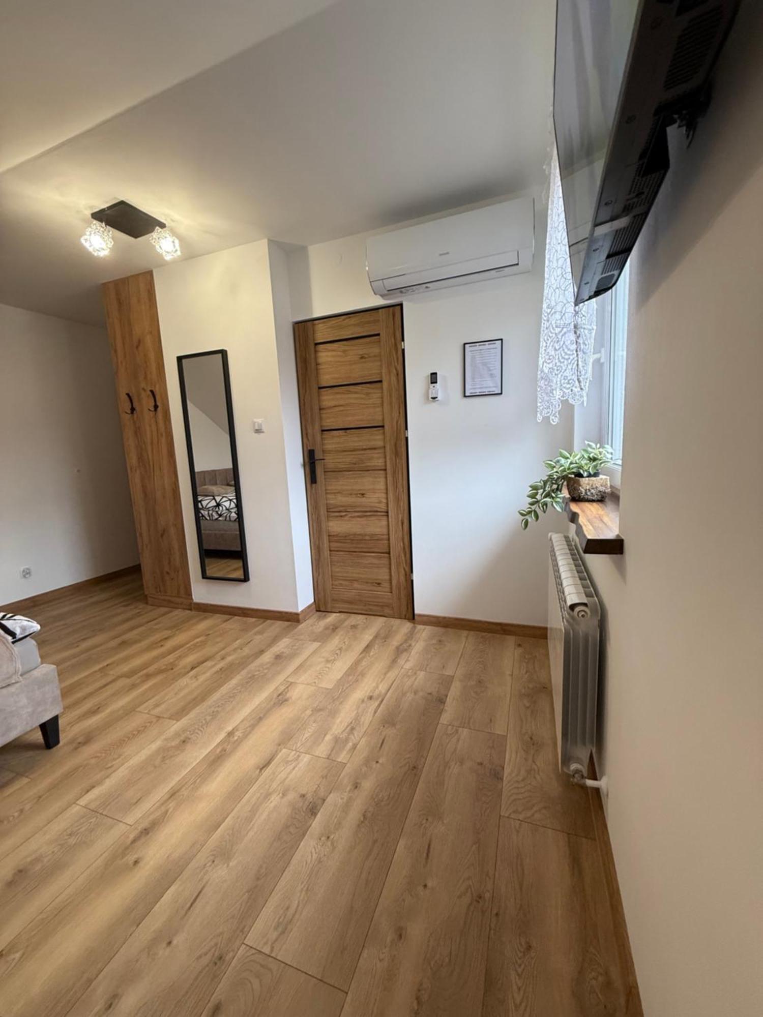 Apartament Z Tarasem I Pokoje Klimatyzowane -Drozdowka Solina Solina  Luaran gambar